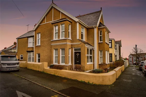 Wellington Road, Hakin, Milford Haven...