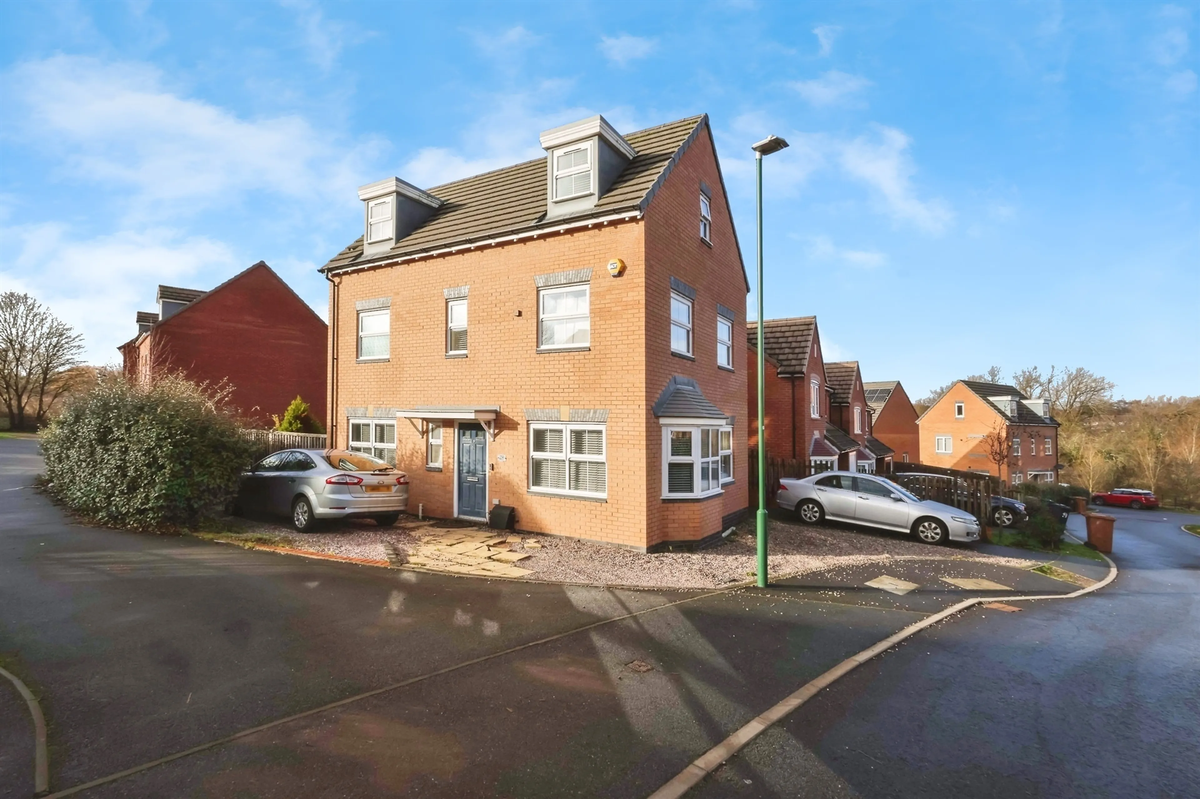 Property photo 0