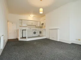 Lansdowne Place, Hove thumb 2