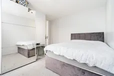 Clyfton Close, BROXBOURNE