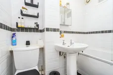 Clyfton Close, BROXBOURNE