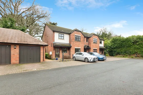 Lode Lane, Solihull, West Midlands, B91