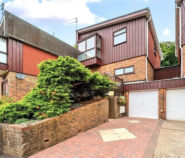 Eagles Drive, Tatsfield, Westerham, TN16, Westerham