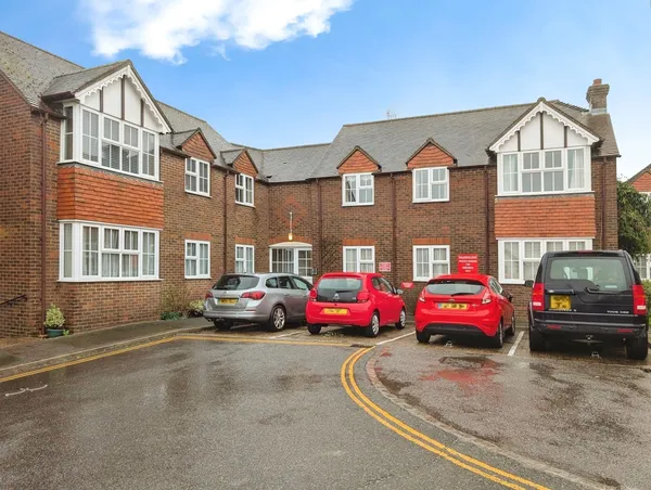 Rue De Bayeux, Battle, East Sussex, TN33