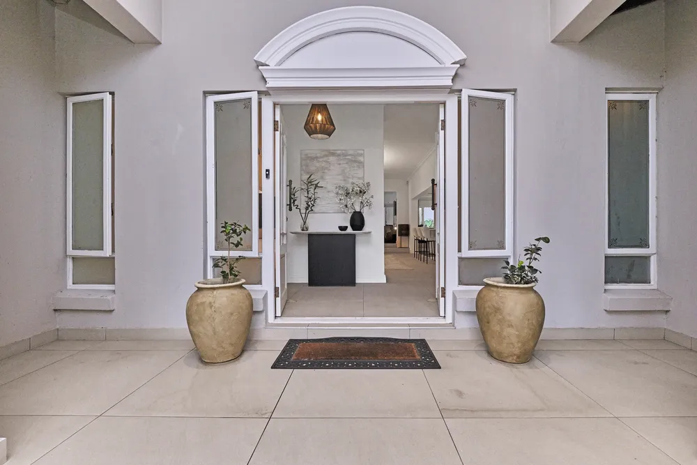 View image gallery of South Africa, Gauteng, Eagle Canyon Golf Estate, Bellerieve Crescent, 317