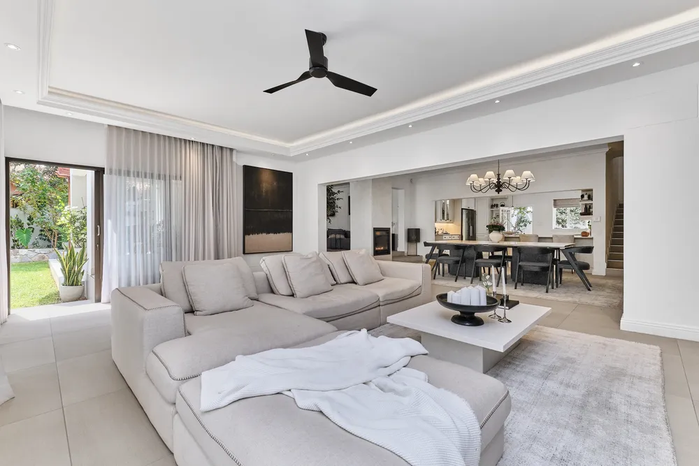 South Africa, Gauteng, Eagle Canyon Golf Estate, Bellerieve Crescent, 317