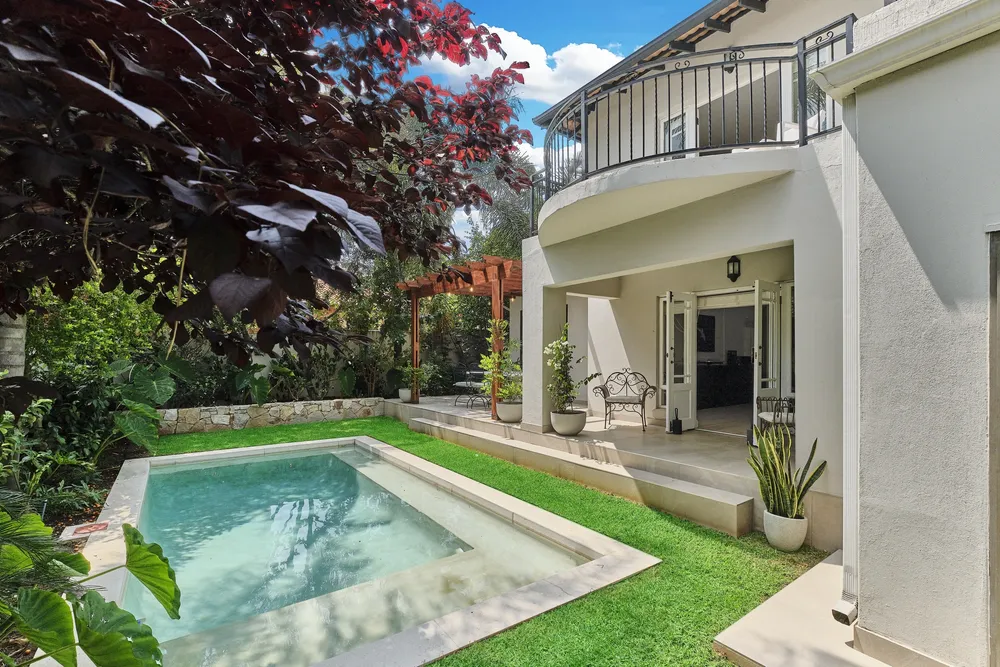 South Africa, Gauteng, Eagle Canyon Golf Estate, Bellerieve Crescent, 317