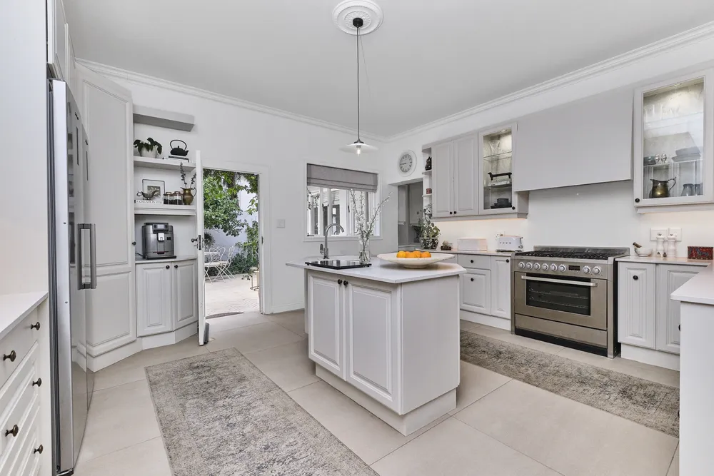 South Africa, Gauteng, Eagle Canyon Golf Estate, Bellerieve Crescent, 317