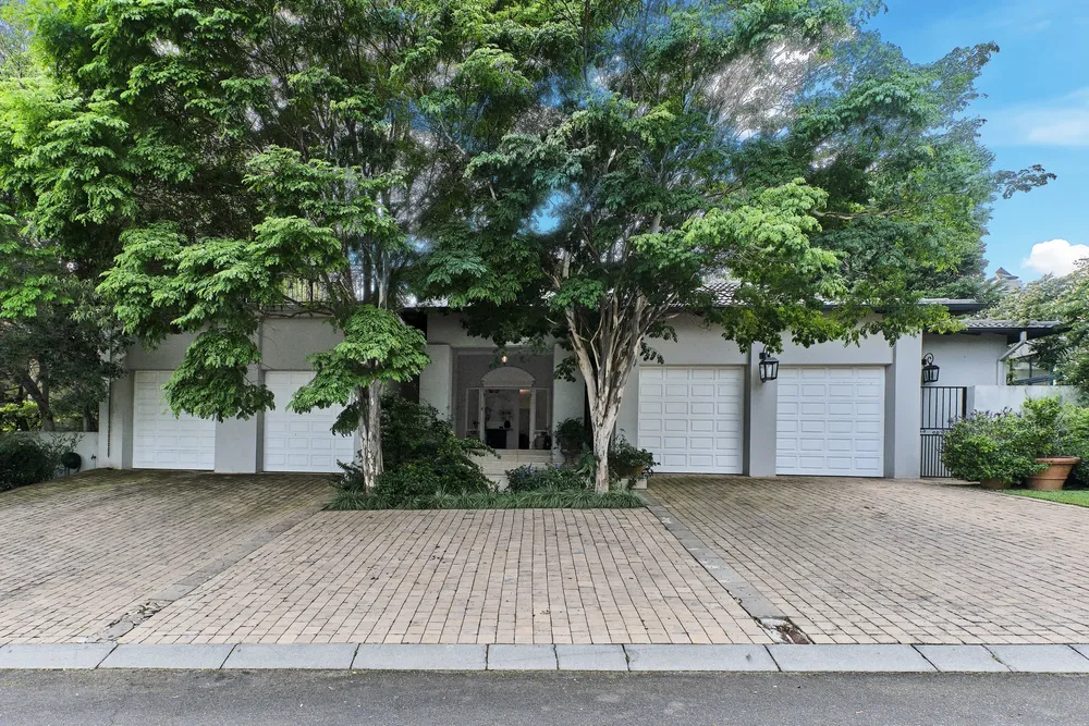 South Africa, Gauteng, Eagle Canyon Golf Estate, Bellerieve Crescent, 317