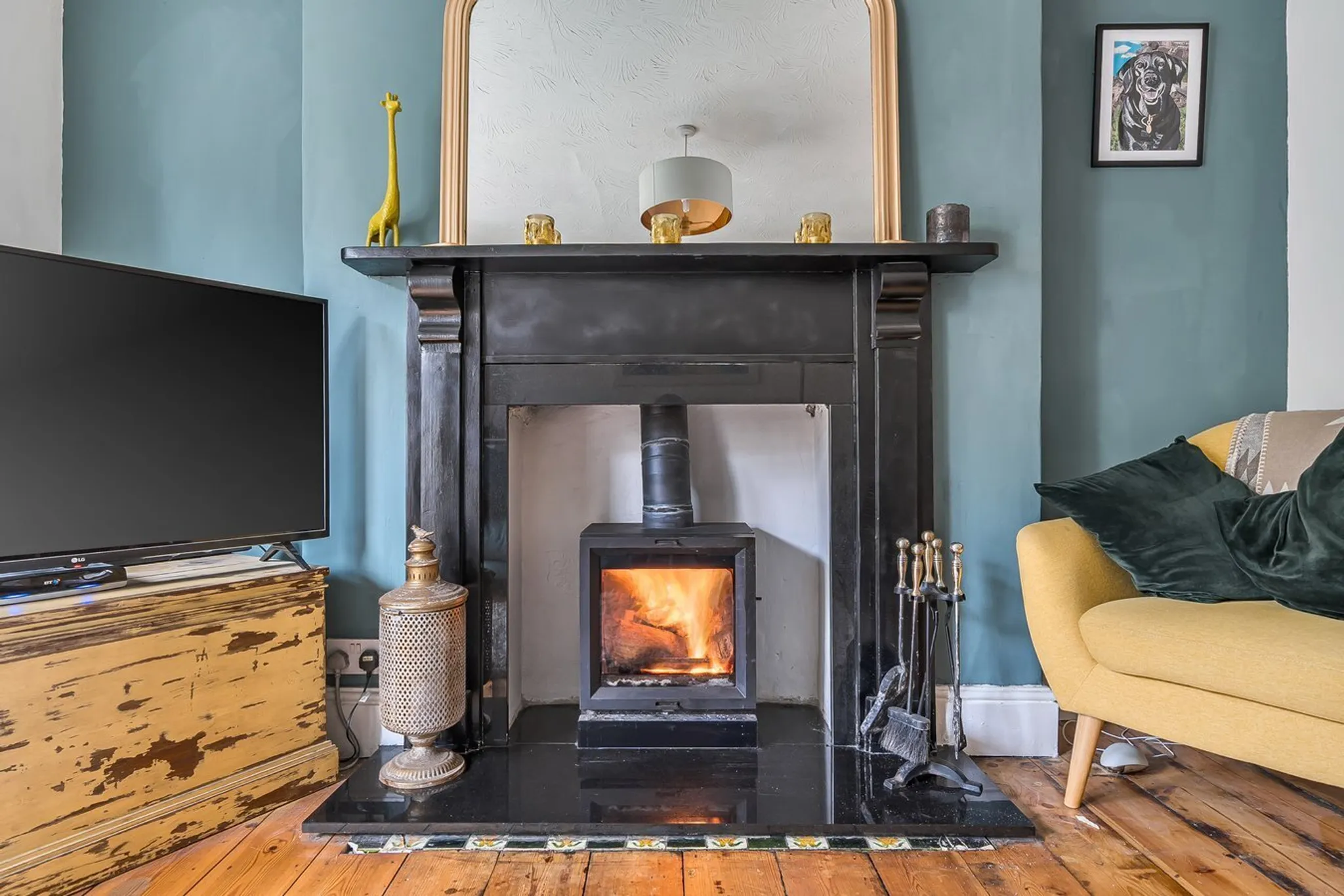 https://mr0.homeflow-assets.co.uk/files/photo/image/46617/6416/_x_/53958641.jpg