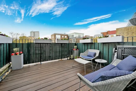 Queen's Gate South Kensington SW7