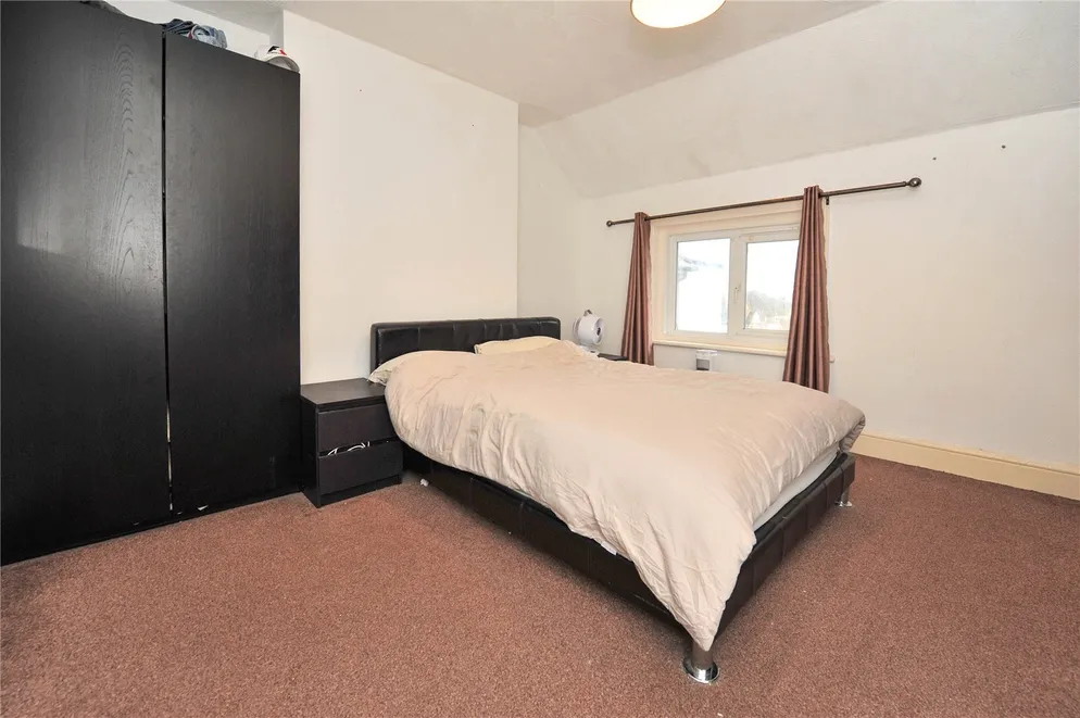 Property carousel item 11
