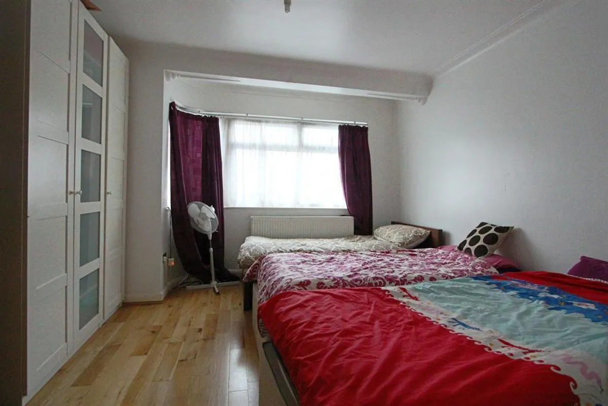 Uxendon Crescent, Wembley, HA99TW