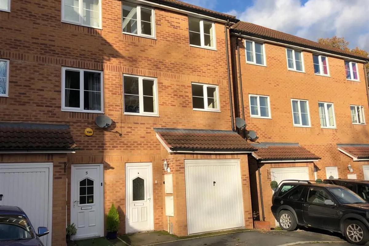 St Peters Close, KIDDERMINSTER