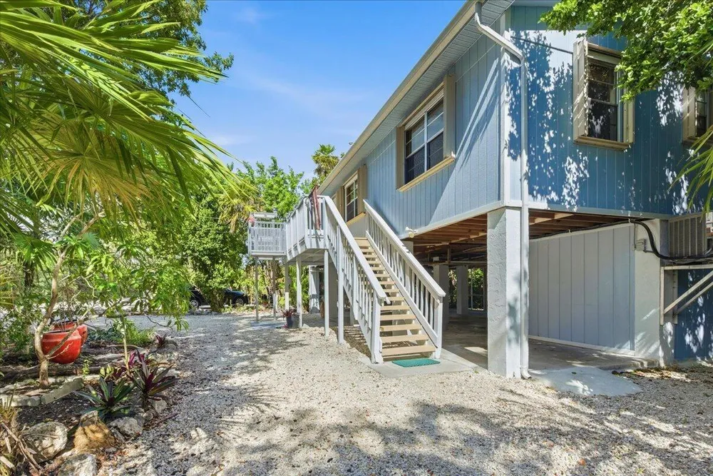 22 Stirrup Key Rd, Marathon, FL 33050