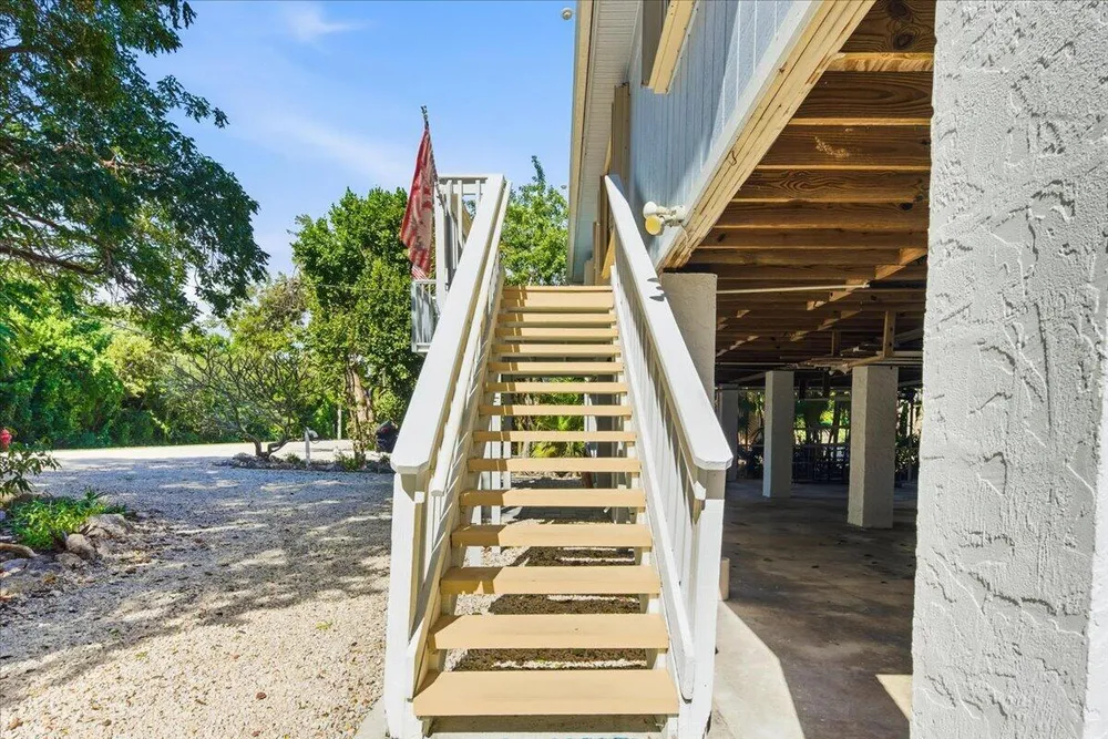 22 Stirrup Key Rd, Marathon, FL 33050
