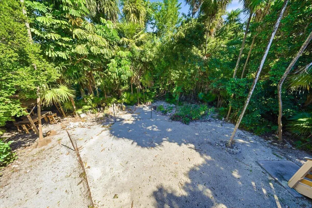 22 Stirrup Key Rd, Marathon, FL 33050