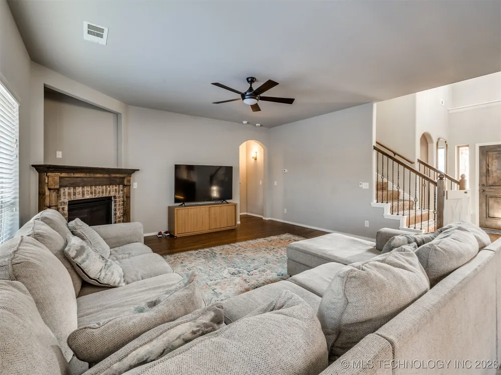 3357 S 207th East Ave, Broken Arrow, OK 74014