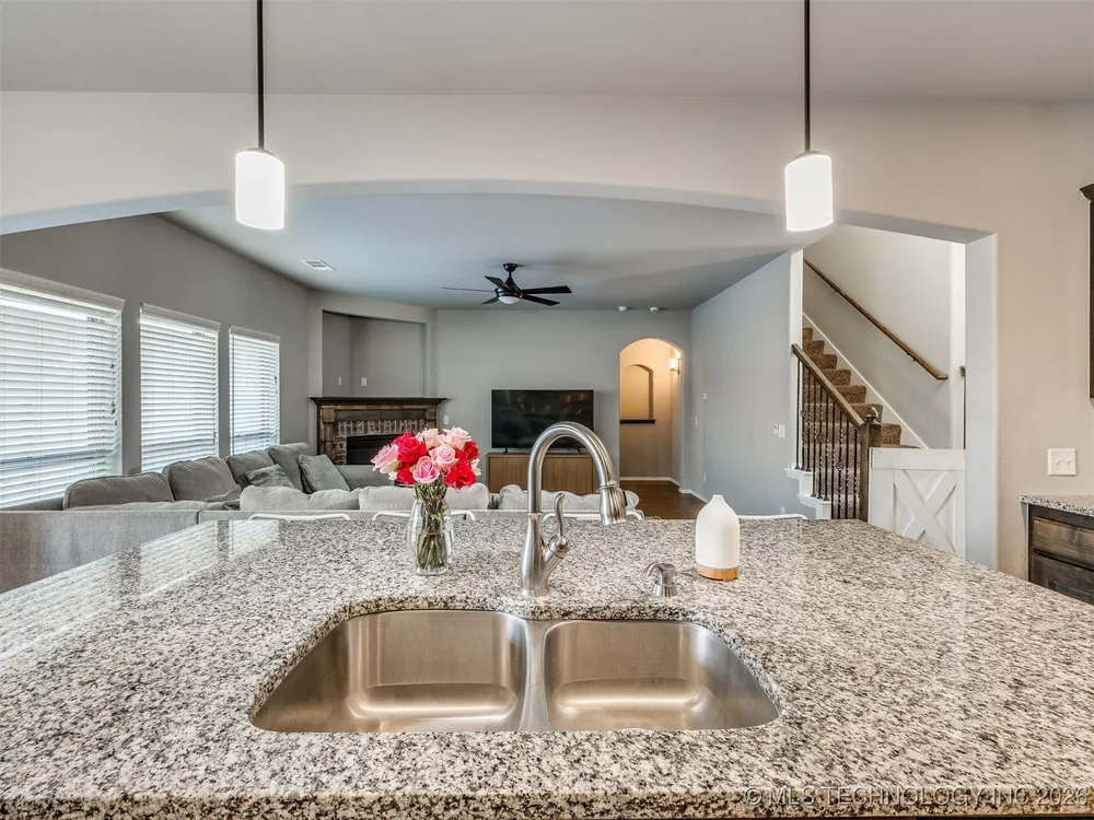 3357 S 207th East Ave, Broken Arrow, OK 74014