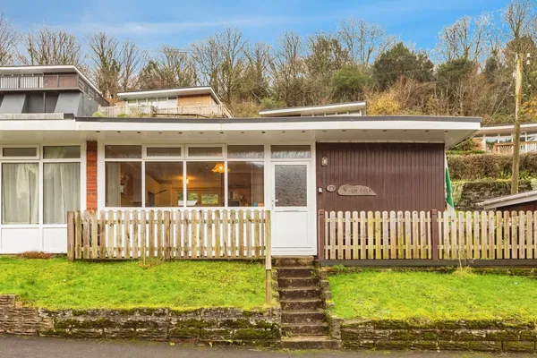 Summercliff Chalets, SWANSEA, West Gl...