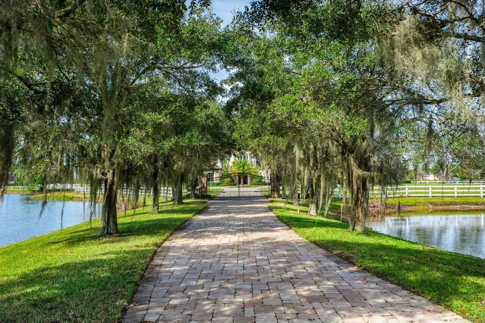 10527 El Paraiso Pl, Delray Beach, FL 33446