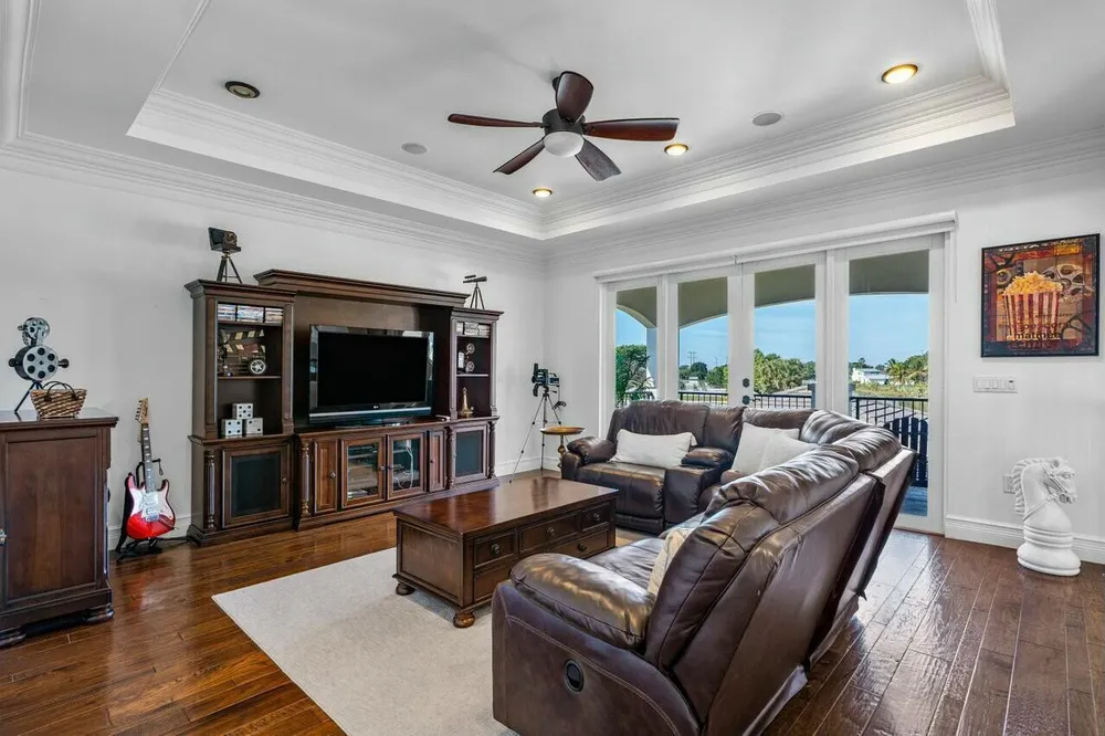 10527 El Paraiso Pl, Delray Beach, FL 33446