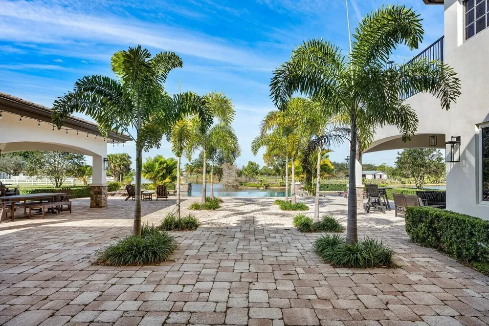 10527 El Paraiso Pl, Delray Beach, FL 33446
