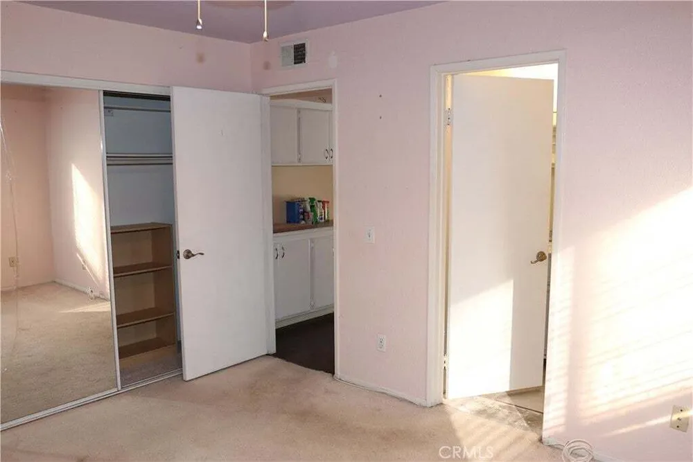 601 S Euclid St, La Habra, CA 90631