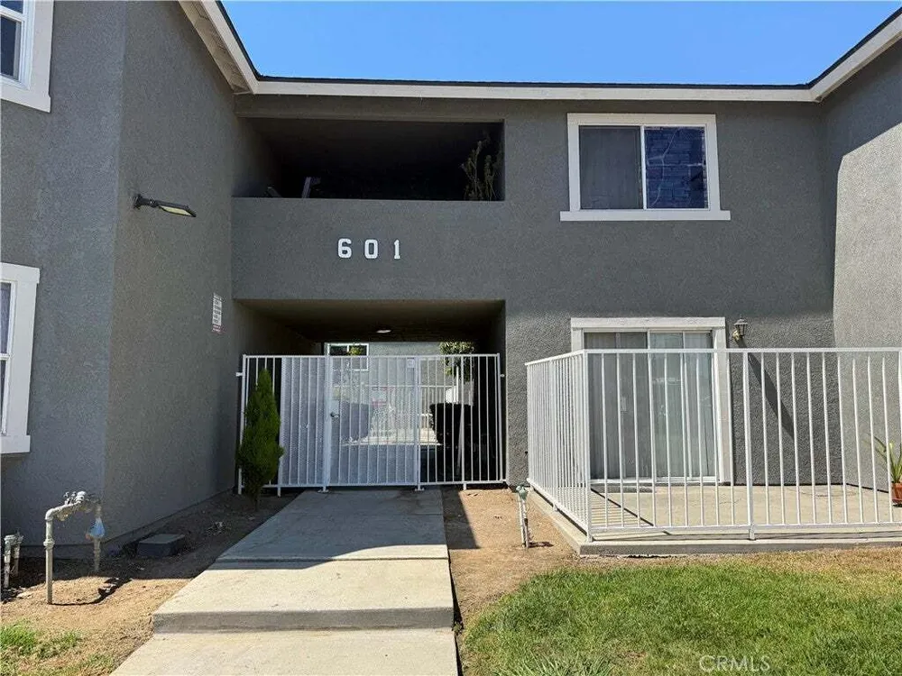 601 S Euclid St, La Habra, CA 90631