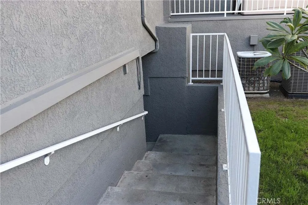 601 S Euclid St, La Habra, CA 90631