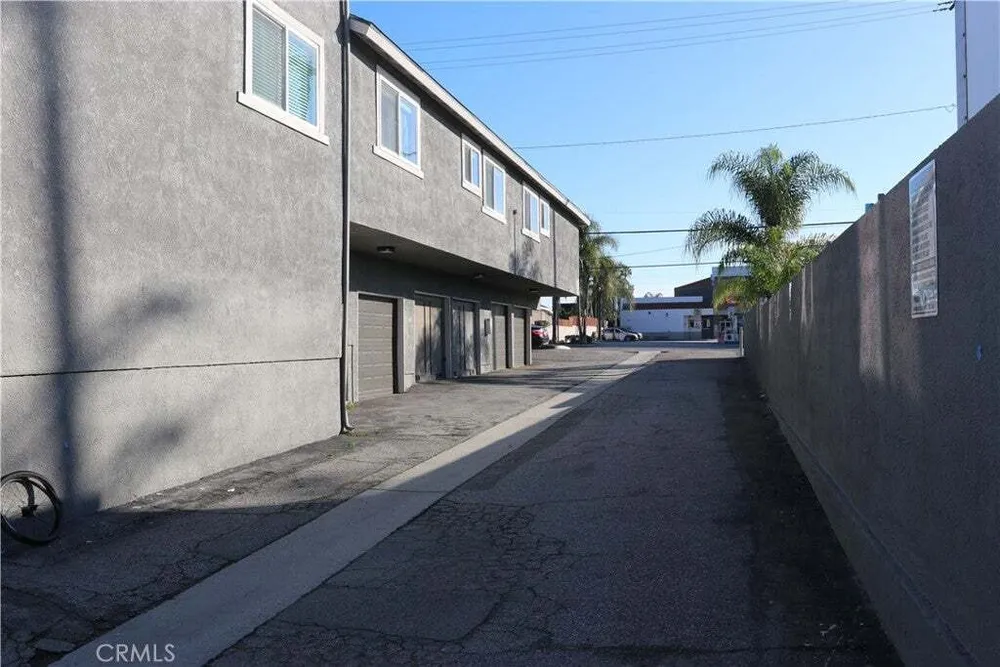 601 S Euclid St, La Habra, CA 90631