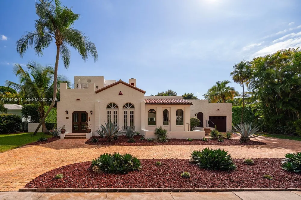1234 S Greenway Dr, Coral Gables, FL 33134