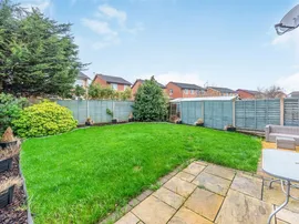 Sunningdale, Grantham photo