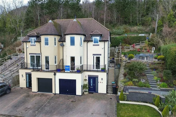 Tan Y Fron, Deganwy, Conwy, LL31