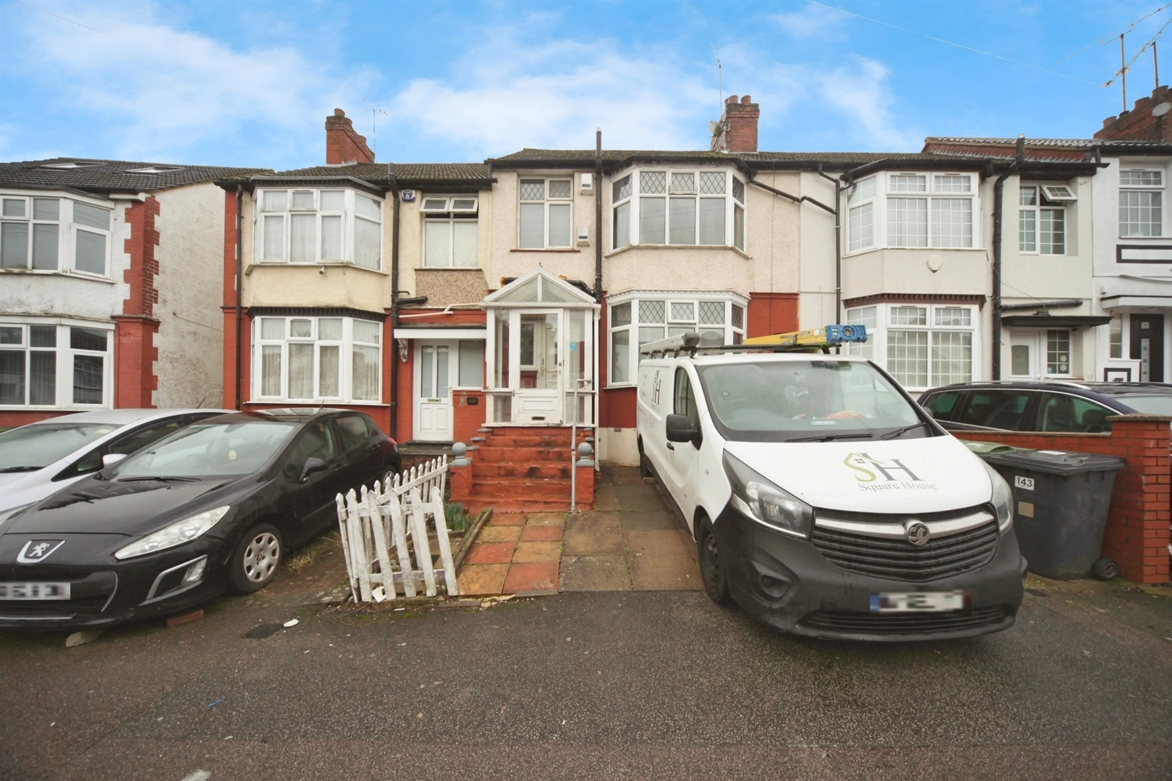 Property photo 0