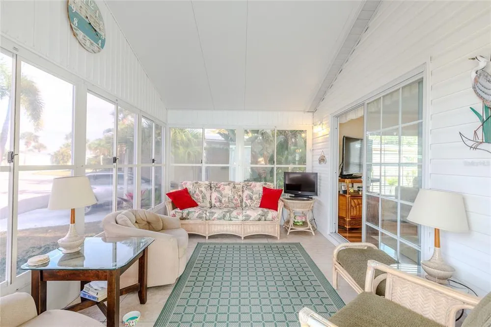 2100 Kings Hwy, Port Charlotte, FL 33980