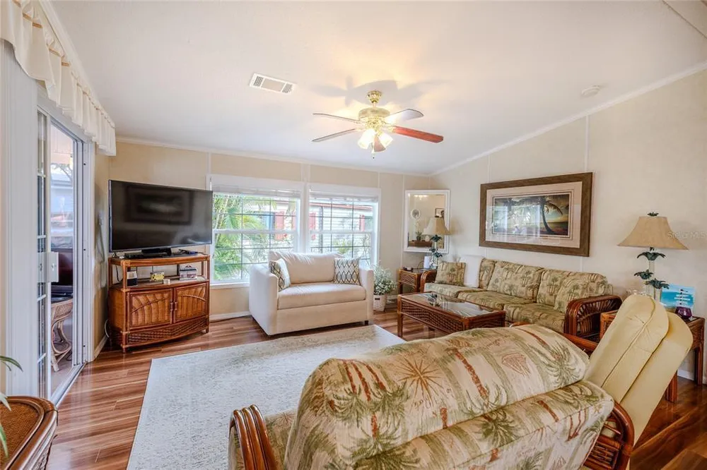 2100 Kings Hwy, Port Charlotte, FL 33980