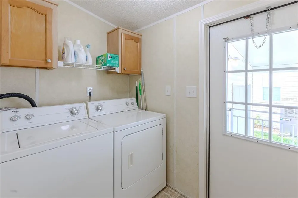 2100 Kings Hwy, Port Charlotte, FL 33980
