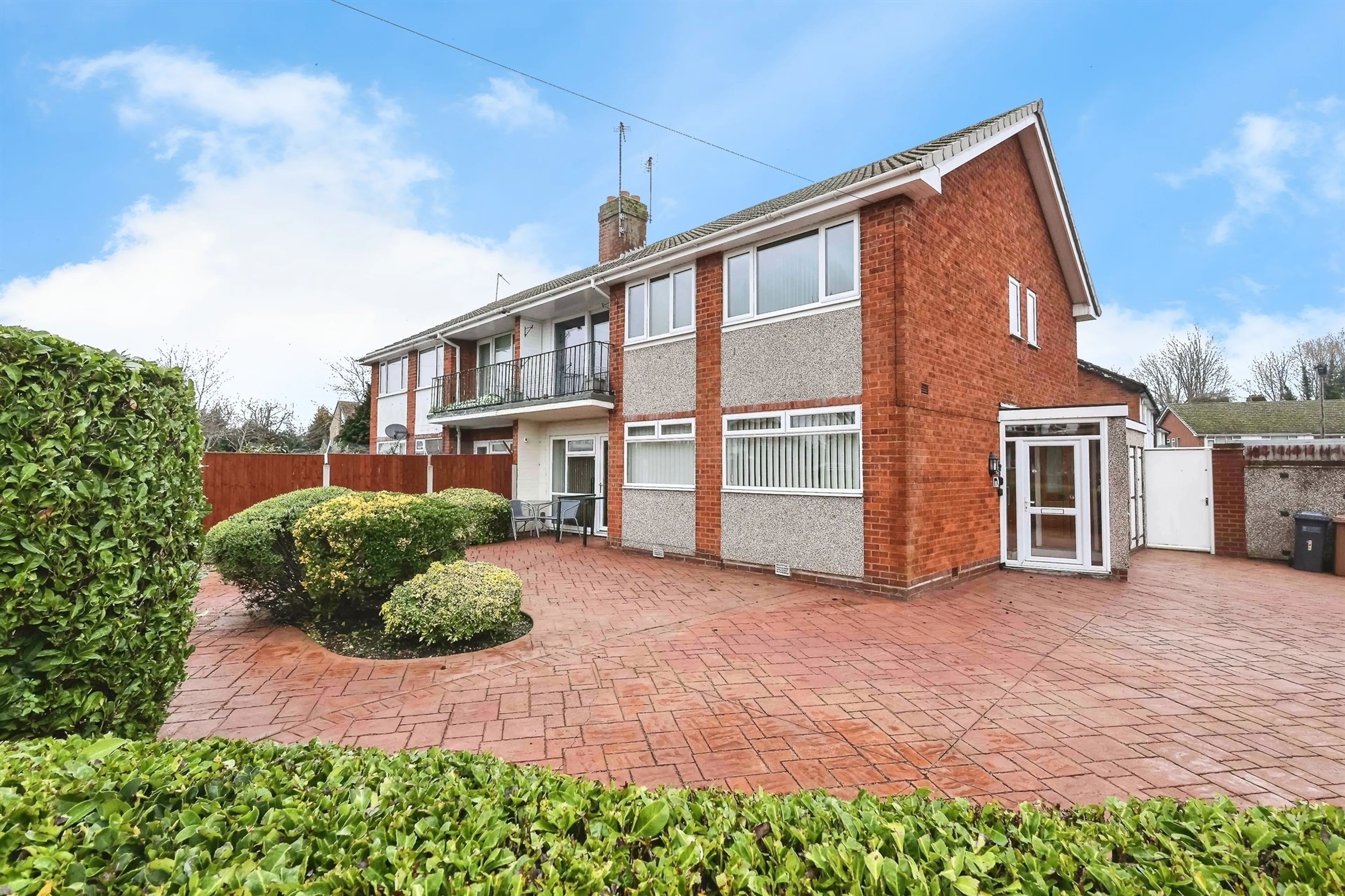 Property photo 0