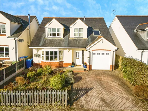 Bryn Artro Avenue, Tafarn-y-Gelyn, Ll...