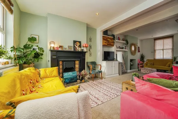 Kew Place, Cheltenham, Gloucestershir...