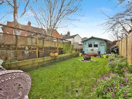 St. Michaels Avenue, Yeovil thumb 3