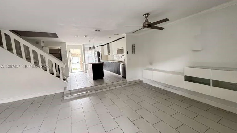 8191 NW 8th Manor, Plantation, FL 33324