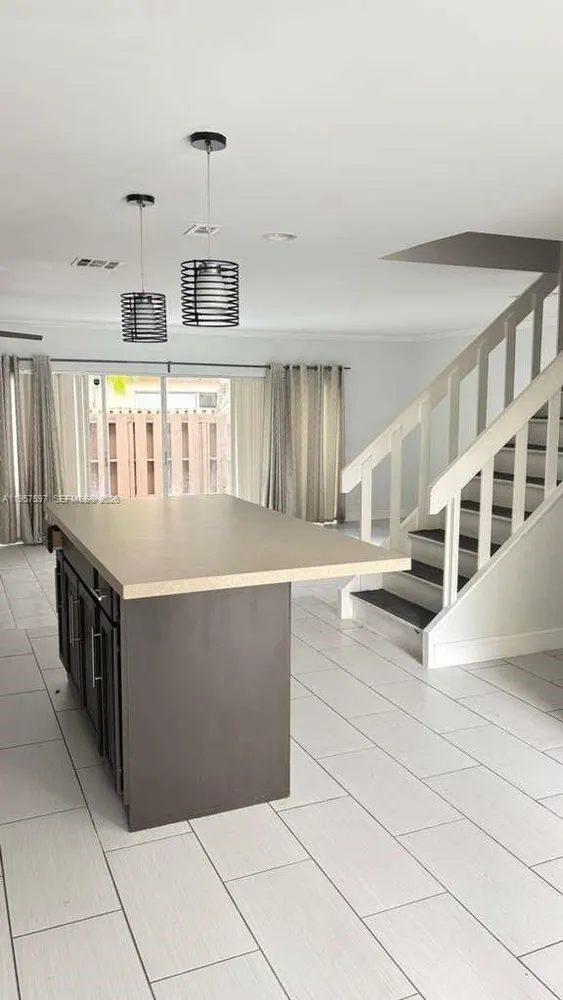 8191 NW 8th Manor, Plantation, FL 33324