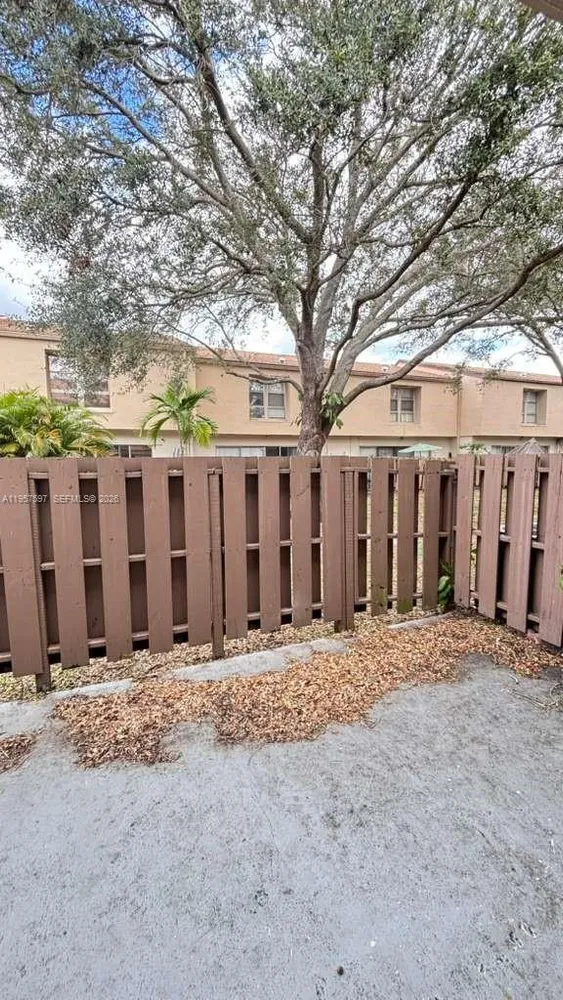 8191 NW 8th Manor, Plantation, FL 33324