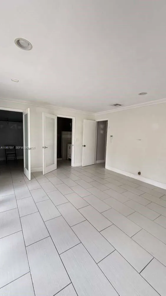 8191 NW 8th Manor, Plantation, FL 33324