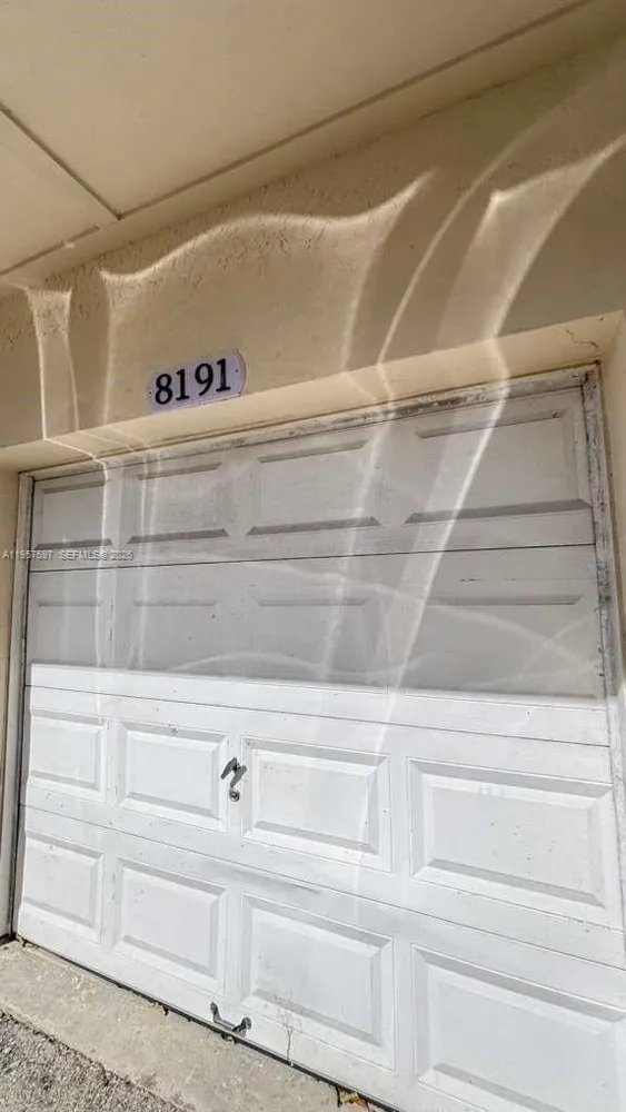 8191 NW 8th Manor, Plantation, FL 33324