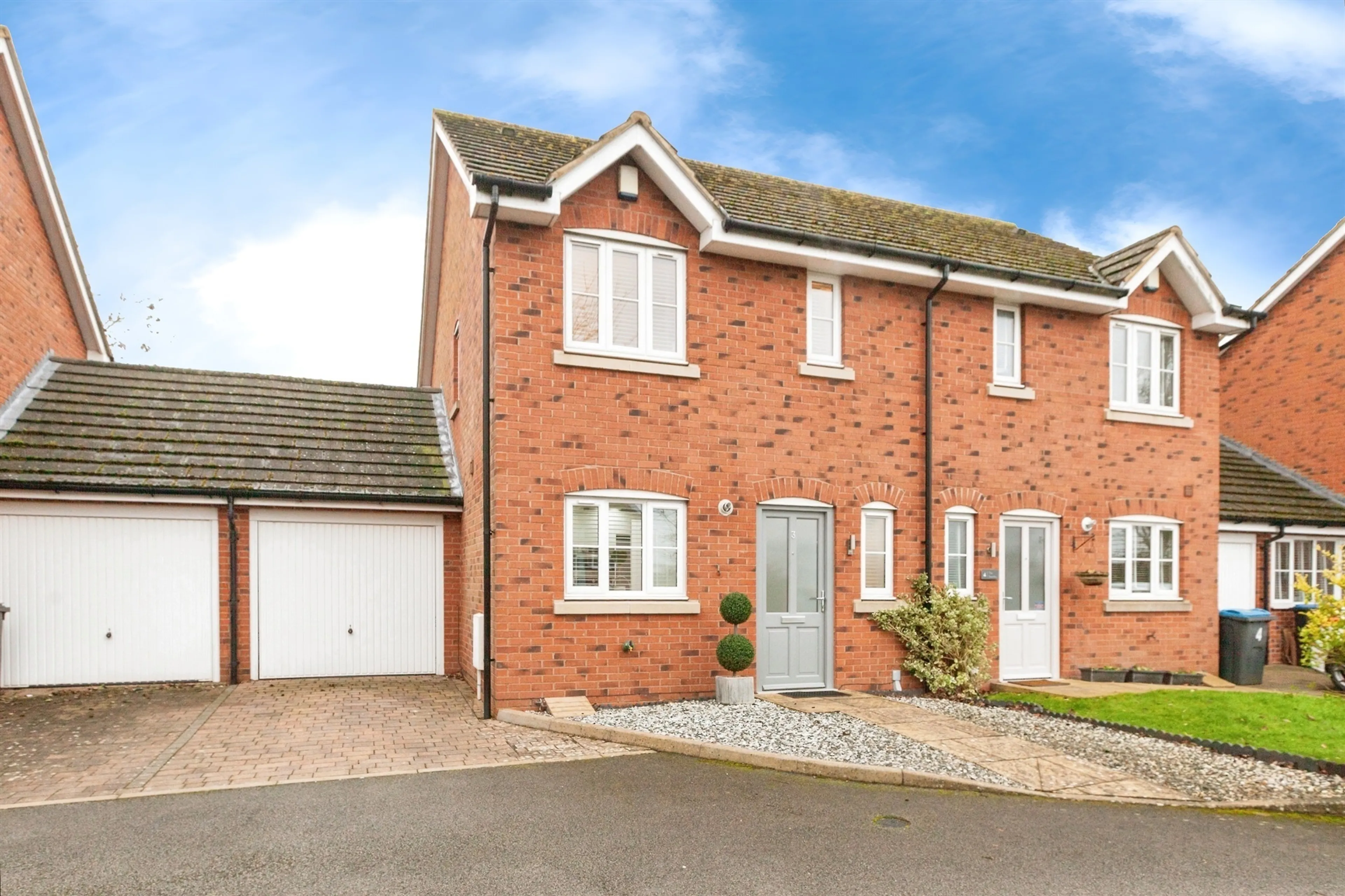 Property photo 0