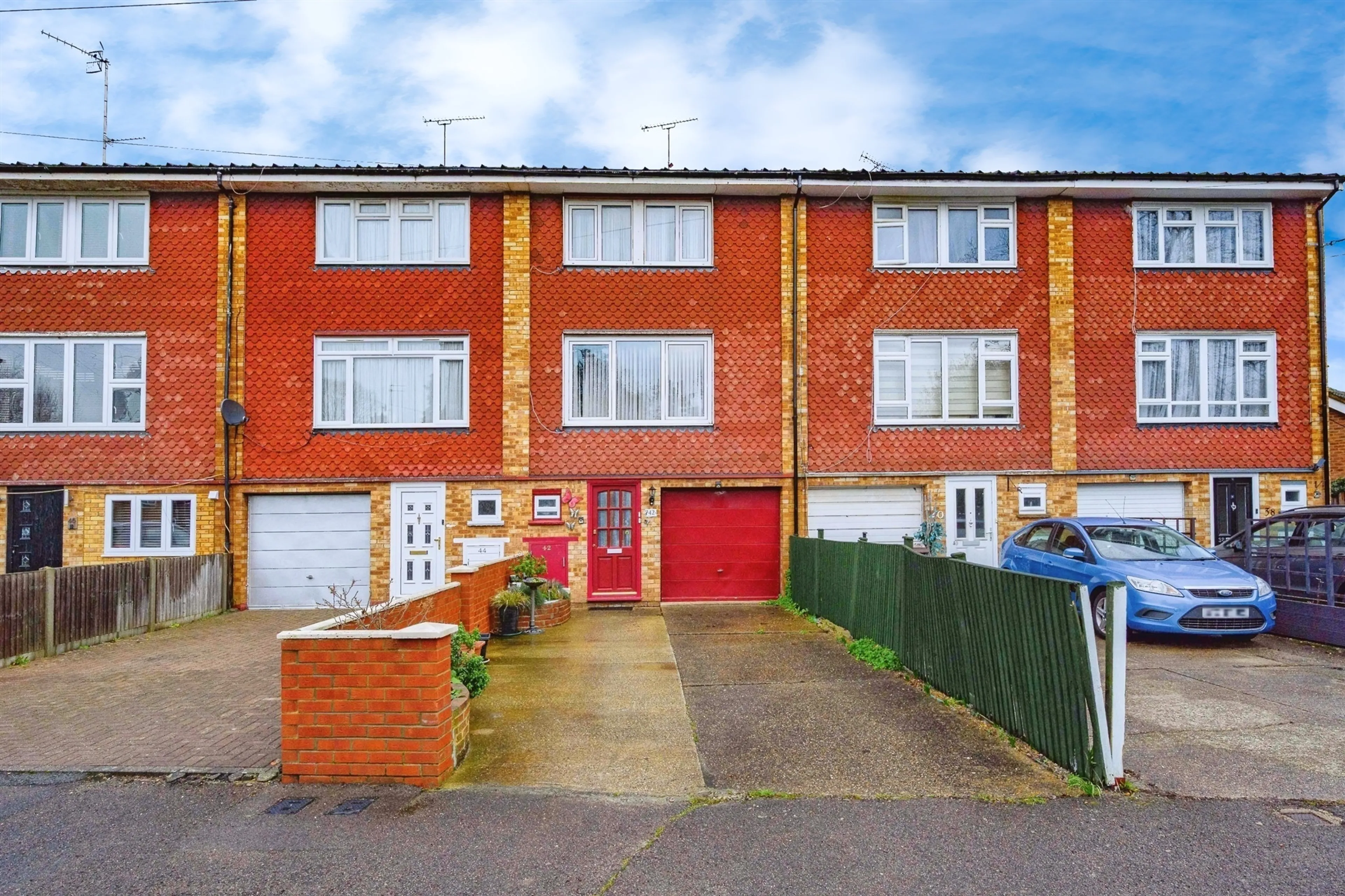 Property photo 0