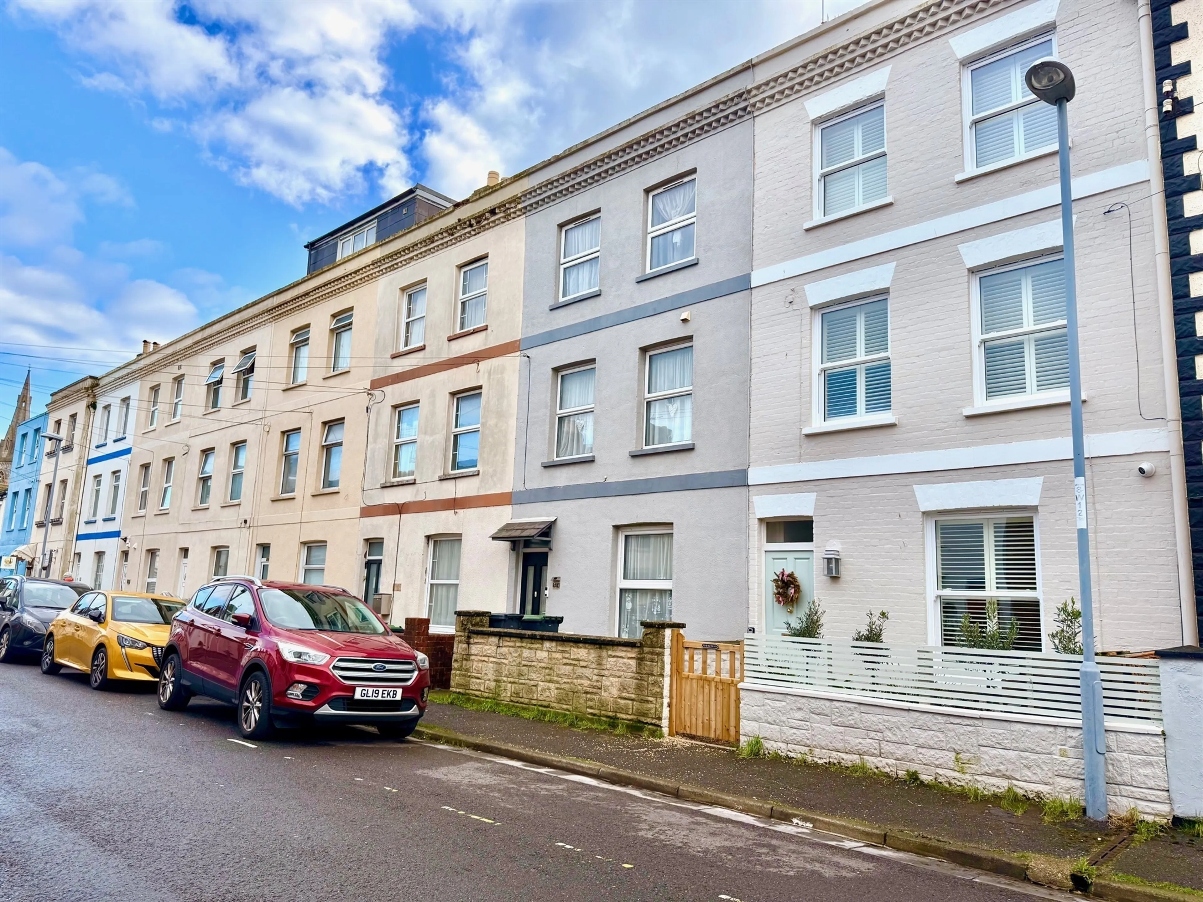 Property photo 0